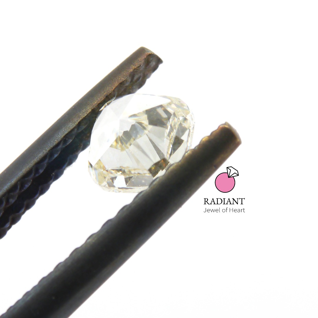 0.55 Natural N COLOR (GREEN) VS2 Diamond